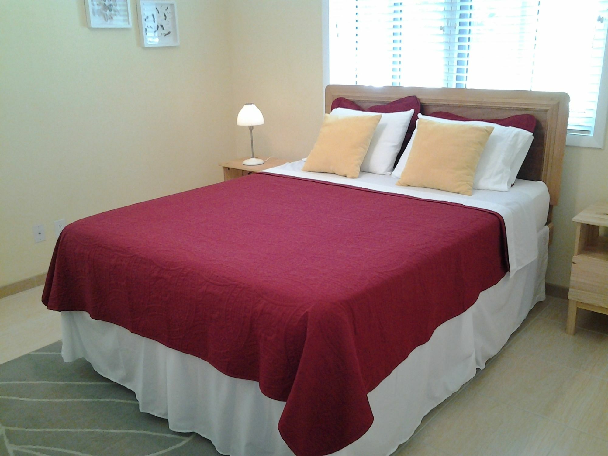 Sir Charles Guest House Palmetto Point Exterior foto